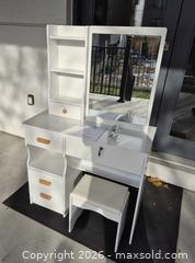 MaxSold Auction: "Crazy Elf Vanity Table " with bench. New - Vaughan (Ontario, Canada) SELLER MANAGED Commercial Liquidation Online Auction - Nashville Road