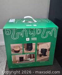 MaxSold Auction: Nespresso Vertuo Pop+ Samra Weeknd Edition. New! - Vaughan (Ontario, Canada) SELLER MANAGED Commercial Liquidation Online Auction - Nashville Road