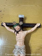 MaxSold Auction: Catholic Wall Crucifix with Jesus Corpus, ~15 in, INRI - Maple Ridge (British Columbia, Canada) PARTNER MANAGED Estate Sale Online Auction - Blanshard Street (STORAGE)