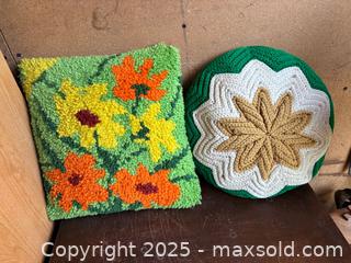 MaxSold Auction: Lot of 2 Vintage 1970s Retro Floral Decorative Throw Pillows - Maple Ridge (British Columbia, Canada) PARTNER MANAGED Estate Sale Online Auction - Blanshard Street (STORAGE)