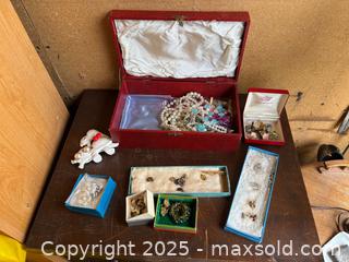 MaxSold Auction: Lot of Vintage Costume Jewelry — Necklaces, Bracelets, Pins, Earrings - Maple Ridge (British Columbia, Canada) PARTNER MANAGED Estate Sale Online Auction - Blanshard Street (STORAGE)