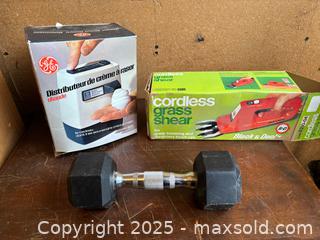 MaxSold Auction: Mixed Lot: 10 lb Rubber Hex Dumbbell + Two Boxed Household Items - Maple Ridge (British Columbia, Canada) PARTNER MANAGED Estate Sale Online Auction - Blanshard Street (STORAGE)