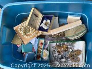 MaxSold Auction: Mixed Lot of Vintage Costume Jewelry, Approx. 40–80 Pieces - Maple Ridge (British Columbia, Canada) SELLER MANAGED Estate Sale Online Auction - Blanshard Street (STORAGE)