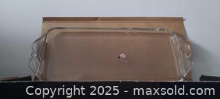 MaxSold Auction: Glass Serving Tray with Gold &#38; Silver Decorative Bowls, 5 Pc - Toronto (Ontario, Canada) SELLER MANAGED Downsizing Online Auction - Wilson Avenue (CONDO)