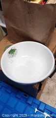 MaxSold Auction: Grape Ceramic bowl  - North Cowichan(Crofton) (British Columbia, Canada) SELLER MANAGED Downsizing Online Auction - Musgrave Street