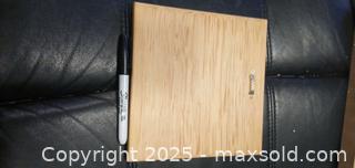 MaxSold Auction: Solid Wood Wall Plaque, Approx. 8x8 in - North Cowichan(Crofton) (British Columbia, Canada) SELLER MANAGED Downsizing Online Auction - Musgrave Street