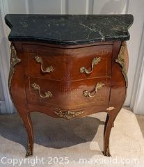 MaxSold Auction: Commode  - Newmarket (Ontario, Canada) SELLER MANAGED Downsizing Online Auction - Amberlee Court