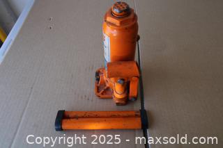 MaxSold Auction: 4 Ton Hydrolic Jack - Orlando (Florida, USA) SELLER MANAGED Downsizing Online Auction - Preserve Dr.
