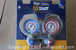 MaxSold Auction: A/C Manifold Gauge Set - Titan 2-Valve,  - Orlando (Florida, USA) SELLER MANAGED Downsizing Online Auction - Preserve Dr.