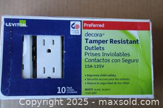 MaxSold Auction: Decora Tamper Resistant Outlets - Orlando (Florida, USA) SELLER MANAGED Downsizing Online Auction - Preserve Dr.