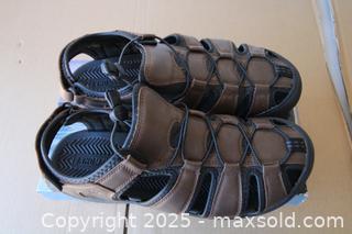 MaxSold Auction: Men&#39;s Active Sandal - Orlando (Florida, USA) SELLER MANAGED Downsizing Online Auction - Preserve Dr.