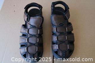 MaxSold Auction: Men&#39;s Active Sandal - Orlando (Florida, USA) SELLER MANAGED Downsizing Online Auction - Preserve Dr.