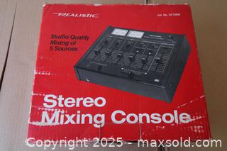 MaxSold Auction: Stereo Mixing Console - Orlando (Florida, USA) SELLER MANAGED Downsizing Online Auction - Preserve Dr.