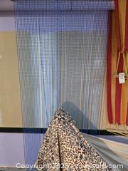 MaxSold Auction: Hammocks, Beaded Doors, Slip-on Shoes, &#38; Tapestry - Vancouver (British Columbia, Canada) PARTNER MANAGED Commercial Liquidation Online Auction - East Hastings