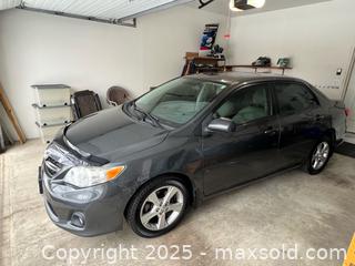 MaxSold Auction: 2011 Toyota Corolla VIN: 2T1BU4EE4BC572013 - Hamilton (Ontario, Canada) PARTNER MANAGED Downsizing Online Auction - Critzia Drive