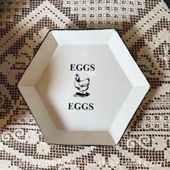 MaxSold Auction: Mixed Kitchen & Home Decor Lot – Bowls, Glassware, Oil Bottle - Delta (British Columbia, Canada) SELLER MANAGED Downsizing Online Auction -  Garrett Drive