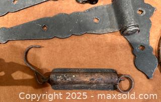 MaxSold Auction: Antique and Vintage Hardware - Douglas (Massachusetts, USA) PARTNER MANAGED Estate Sale Online Auction - Southwest Main Street