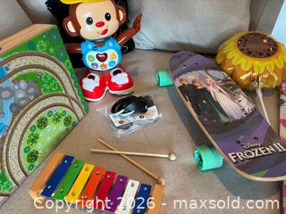 MaxSold Auction: Kids Lot - Kite, Frozen Penny Board, Toys and More! (approx. 2– 10 yrs)   - Toronto (Ontario, Canada) SELLER MANAGED Downsizing Online Auction - Bright Street