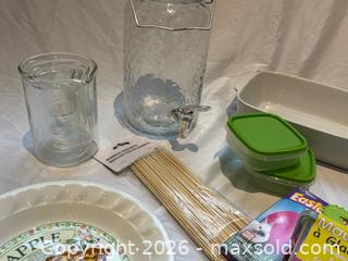 MaxSold Auction: Kitchen & Party Supplies Lot  - Toronto (Ontario, Canada) SELLER MANAGED Downsizing Online Auction - Bright Street