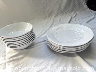 MaxSold Auction: Outdoor Dishware  - Toronto (Ontario, Canada) SELLER MANAGED Downsizing Online Auction - Bright Street
