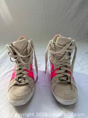 MaxSold Auction: Shoes - Womens Hot Pink Wedge Running Shoes - Toronto (Ontario, Canada) SELLER MANAGED Downsizing Online Auction - Bright Street
