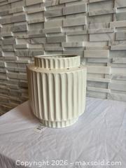 MaxSold Auction: Tristan Ceramic Sconce x2 - Toronto (Ontario, Canada) SELLER MANAGED Downsizing Online Auction - Bright Street