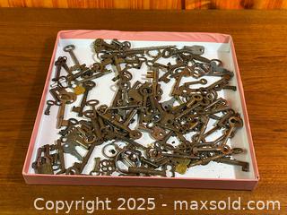 MaxSold Auction: Antique Skeleton Keys - Hamilton (Ontario, Canada) SELLER MANAGED Estate Sale Online Auction - Gertrude Street