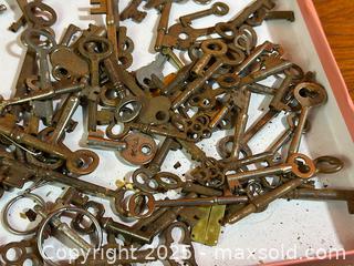 MaxSold Auction: Antique Skeleton Keys - Hamilton (Ontario, Canada) SELLER MANAGED Estate Sale Online Auction - Gertrude Street