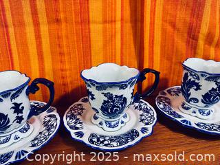 MaxSold Auction: Blue and White Porcelain Cups and Saucers - Hamilton (Ontario, Canada) SELLER MANAGED Estate Sale Online Auction - Gertrude Street