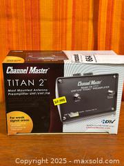 MaxSold Auction: Channel Master Titan 2 - Hamilton (Ontario, Canada) SELLER MANAGED Estate Sale Online Auction - Gertrude Street