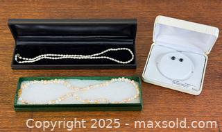 MaxSold Auction: Freshwater Pearls Lot - Hamilton (Ontario, Canada) SELLER MANAGED Estate Sale Online Auction - Gertrude Street