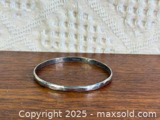 MaxSold Auction: Vintage 925 Sterling Silver Bangle - Hamilton (Ontario, Canada) SELLER MANAGED Estate Sale Online Auction - Gertrude Street