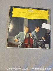 MaxSold Auction: Classical Vinyl Lot – Beethoven Sonatas, Concertos & Chamber Music (12 Records) - Toronto (Ontario, Canada) SELLER MANAGED Moving Online Auction - 1/2  Wellesley Street East