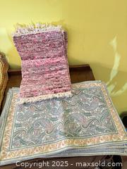 MaxSold Auction: Large Assortment of Vintage Linens, Placemats & Woven Table Textiles – Mixed Set - Toronto (Ontario, Canada) SELLER MANAGED Moving Online Auction - 1/2  Wellesley Street East