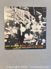 MaxSold Auction: Lot of 10 Vintage Jazz & Classical Vinyl Records – Art Blakey, Hot Sax, Master Session & M - Toronto (Ontario, Canada) SELLER MANAGED Moving Online Auction - 1/2  Wellesley Street East