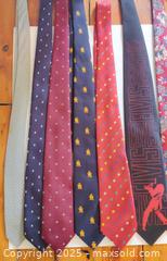 MaxSold Auction: Lot of 19 Men’s Neckties – Assorted Patterns & Colours  - Toronto (Ontario, Canada) SELLER MANAGED Moving Online Auction - 1/2  Wellesley Street East