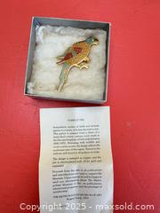 MaxSold Auction: Metropolitan Museum of Art Enamel Parrot Pin in Original Box - Toronto (Ontario, Canada) SELLER MANAGED Moving Online Auction - 1/2  Wellesley Street East