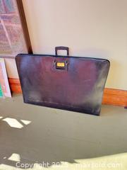 MaxSold Auction: Vintage Large Artist Portfolio Case – 37”W × 25”H - Toronto (Ontario, Canada) SELLER MANAGED Moving Online Auction - 1/2  Wellesley Street East