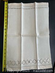 MaxSold Auction: Vintage Linen & Lace Hand Towels – Assorted Patterns & Sizes (Set of 6)  - Toronto (Ontario, Canada) SELLER MANAGED Moving Online Auction - 1/2  Wellesley Street East