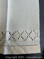 MaxSold Auction: Vintage Linen & Lace Hand Towels – Assorted Patterns & Sizes (Set of 6)  - Toronto (Ontario, Canada) SELLER MANAGED Moving Online Auction - 1/2  Wellesley Street East