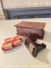 MaxSold Auction: Vintage Tru-Vue Stereoscope Viewer with Slides & Wooden Storage Box  - Toronto (Ontario, Canada) SELLER MANAGED Moving Online Auction - 1/2  Wellesley Street East