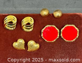 MaxSold Auction: 80’s era gold tone earings  - Hatboro (Pennsylvania, USA) PARTNER MANAGED Estate Sale Online Auction -  Jacksonville Road