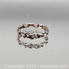 MaxSold Auction: Braided Rope Silver-Tone Ring, US 6 - Hatboro (Pennsylvania, USA) PARTNER MANAGED Estate Sale Online Auction -  Jacksonville Road