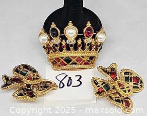 MaxSold Auction: Butler Wilson Tartan Cabochon Crown Brooch, Tartan Bow earrings  - Hatboro (Pennsylvania, USA) PARTNER MANAGED Estate Sale Online Auction -  Jacksonville Road