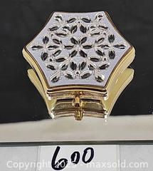 MaxSold Auction: Estee Lauder crystal Snowflake powder compact  - Hatboro (Pennsylvania, USA) PARTNER MANAGED Estate Sale Online Auction -  Jacksonville Road