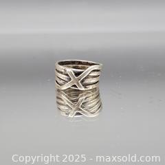 MaxSold Auction: Multi-Band X Crossover Ring Size 6 - Hatboro (Pennsylvania, USA) PARTNER MANAGED Estate Sale Online Auction -  Jacksonville Road