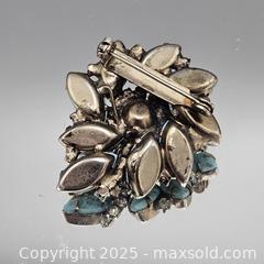 MaxSold Auction: Vintage Mid-Century Silver-Tone Floral Brooch/Pin - Hatboro (Pennsylvania, USA) PARTNER MANAGED Estate Sale Online Auction -  Jacksonville Road
