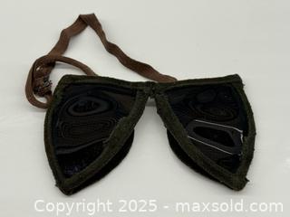 MaxSold Auction: Vintage Military Ephemera Lot  - Toronto (Ontario, Canada) PARTNER MANAGED Estate Sale Online Auction - Esander Drive (STORAGE)