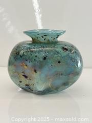 MaxSold Auction: Vintage Signed Canadian Art Glass Vase c.1989 - Toronto (Ontario, Canada) PARTNER MANAGED Estate Sale Online Auction - Esander Drive (STORAGE)