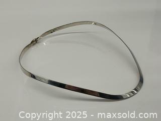 MaxSold Auction: Vintage Sterling Silver Smooth Choker Necklace - Toronto (Ontario, Canada) PARTNER MANAGED Estate Sale Online Auction - Esander Drive (STORAGE)